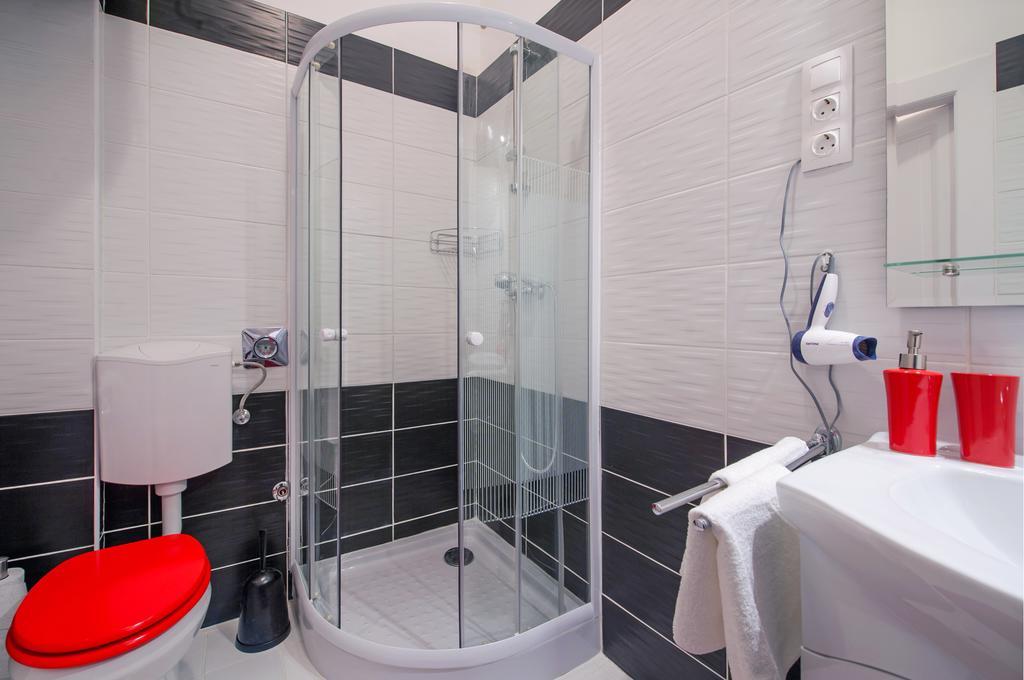 Parking, Ac, Wifi Flat Next To Andrassy Ave Apartment Budapest Room photo